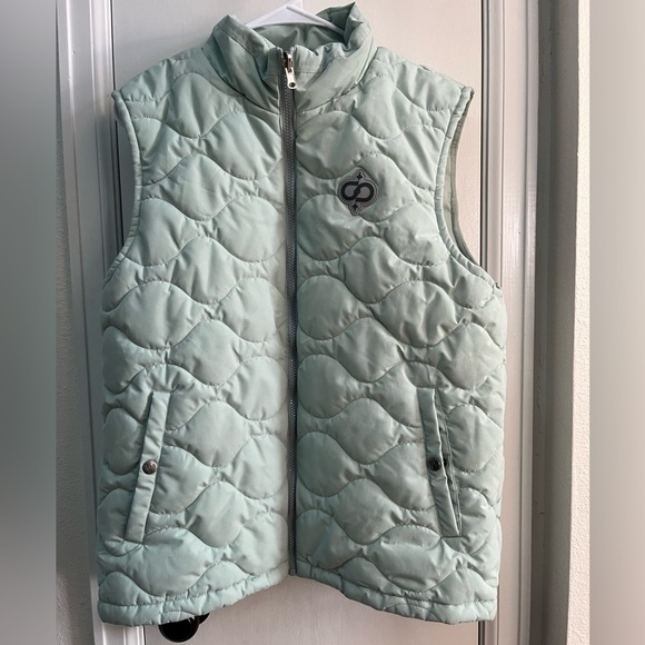 Destiny 2 Bungie Rewards Deep Stone Crypt Reversible Puffer Vest - Picture 2 of 11